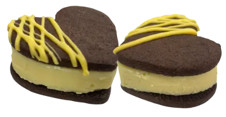 Red いちごのハートショコラ